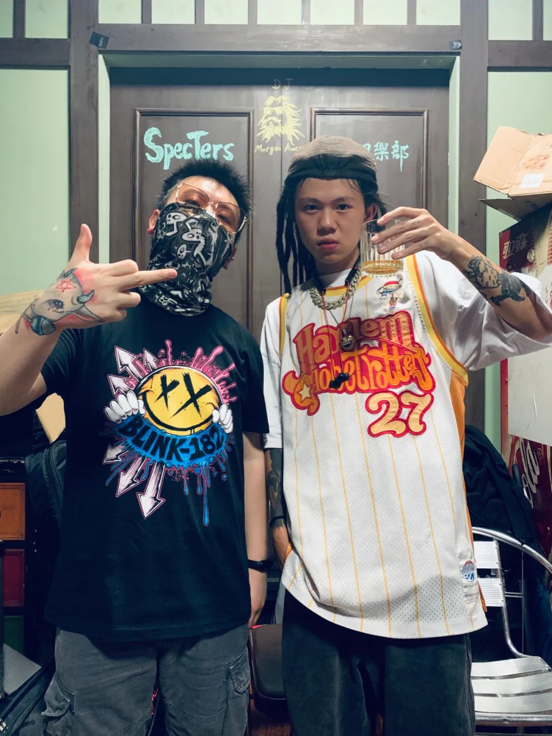 当深蓝法老光光聚在一起,小安迪不再是快嘴天花板,而是把自己关进了“封闭世界”。 | 第4张 | 嘻哈中国 当深蓝法老光光聚在一起,小安迪不再是快嘴天花板,而是把自己关进了“封闭世界”。 | 第4张