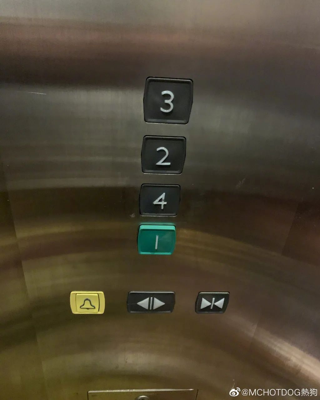 热狗玩吴亦凡的梗:我戏路宽广,你忍一下 | 第3张 | 嘻哈中国 热狗玩吴亦凡的梗:我戏路宽广,你忍一下 | 第3张