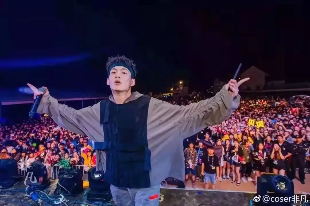 攒了一堆Demo不发，出道多年没有一张正式专辑…现在的贝贝是在吃老本吗？