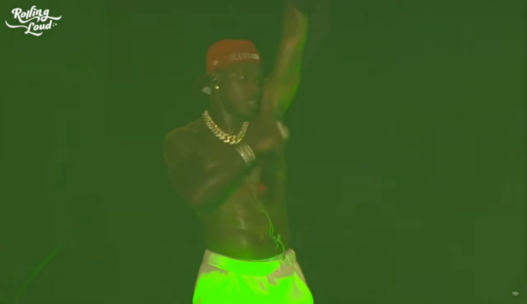 美国知名说唱歌手因歧视同性恋言论引发轩然大波,导致演出取消品牌解约热门歌曲被合作者除名 | 第1张 | 嘻哈中国 美国知名说唱歌手因歧视同性恋言论引发轩然大波,导致演出取消品牌解约热门歌曲被合作者除名 | 第1张