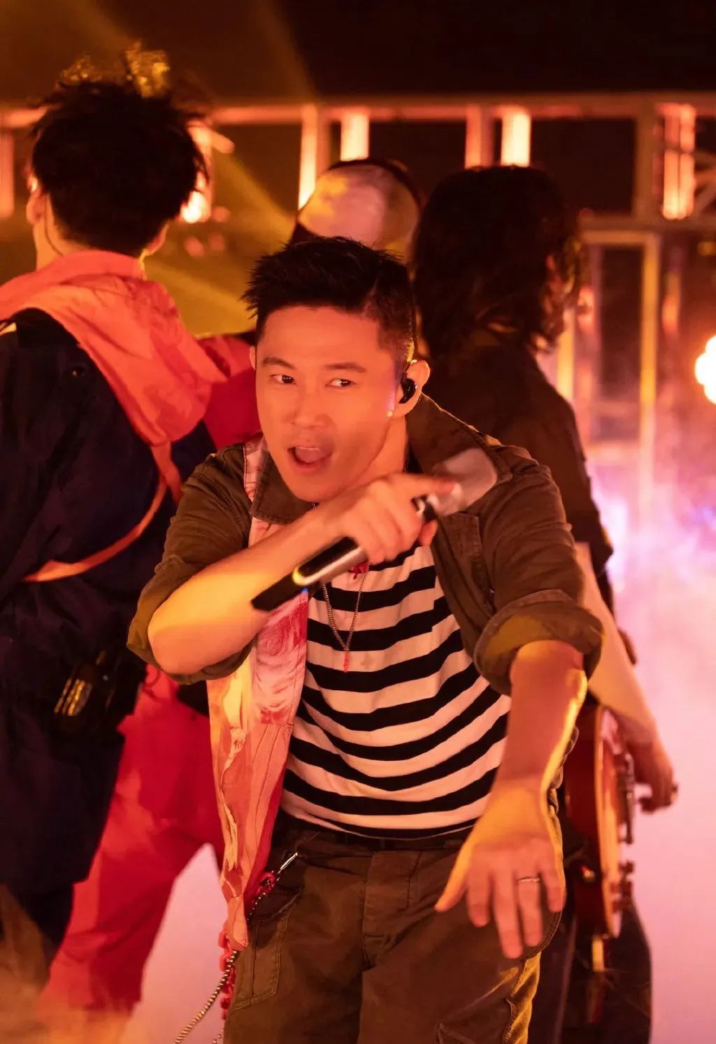 假HIPHOP？热狗在节目里跳舞惨遭网友质疑！