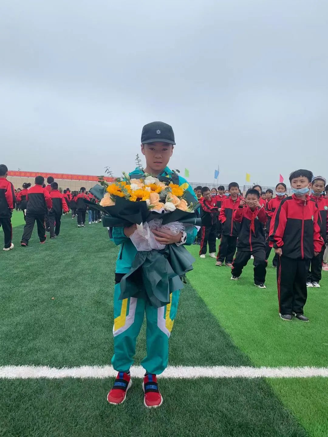 全运会最小Bboy,10岁的刘杨郡楠获得学校表彰,将迎来100冠! | 第8张 | 嘻哈中国 全运会最小Bboy,10岁的刘杨郡楠获得学校表彰,将迎来100冠! | 第8张