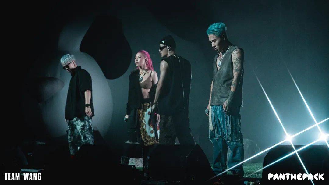 持续营业！官宣两个月后王嘉尔的组合PANTHEPACK究竟能有多肝？