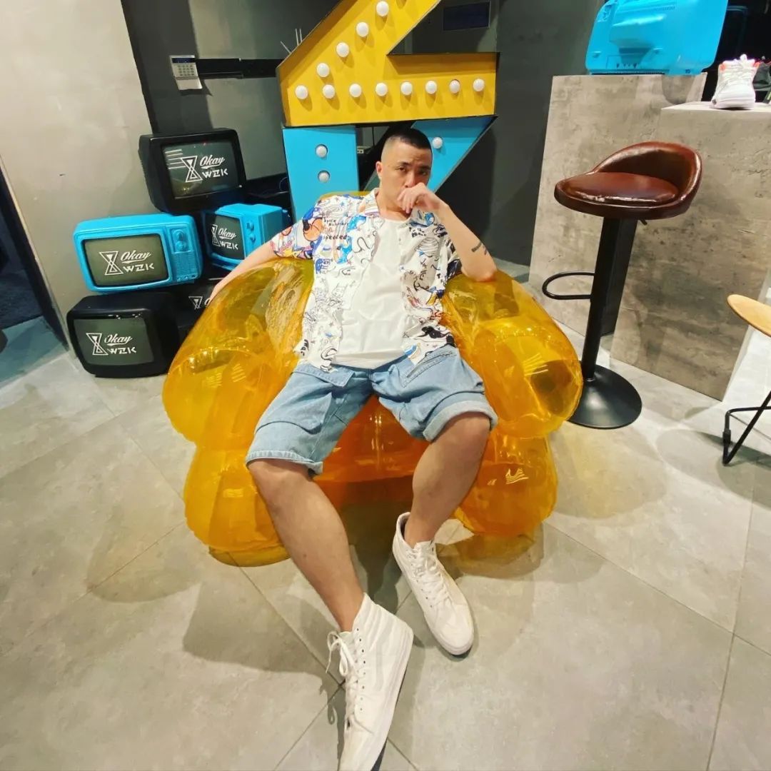 我为什么给Jony J的新专辑《24時·Am》打出了不及格的五分 | 第7张 | 嘻哈中国 我为什么给Jony J的新专辑《24時·Am》打出了不及格的五分 | 第7张