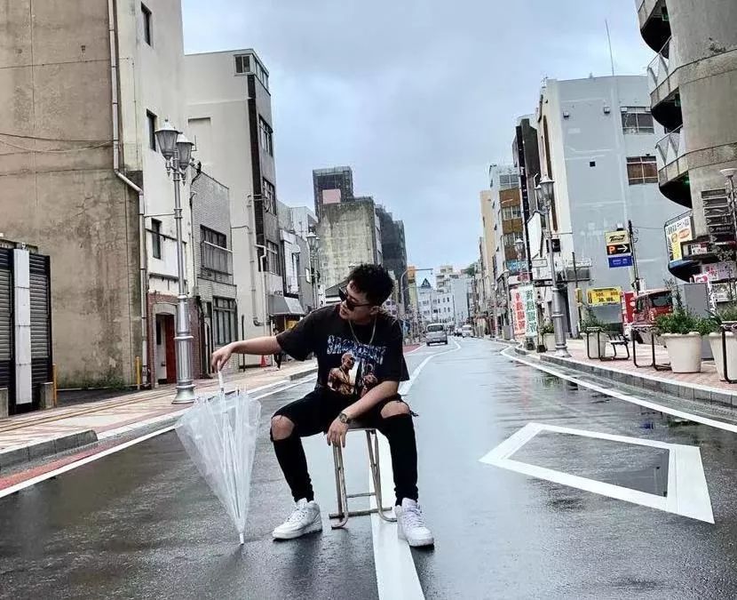 因饱受疾病折磨在微博晒出遗书,为追逐说唱梦想成名曲遭版权欺诈并险遭性侵,他的故事看了令人心酸 | 第2张 | 嘻哈中国 因饱受疾病折磨在微博晒出遗书,为追逐说唱梦想成名曲遭版权欺诈并险遭性侵,他的故事看了令人心酸 | 第2张