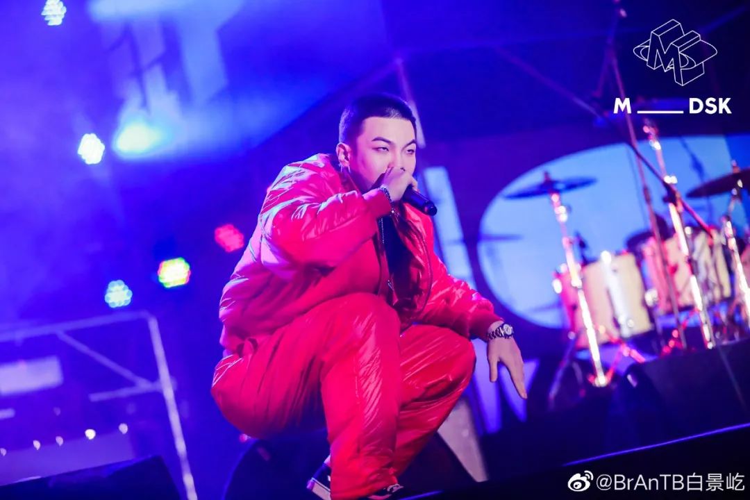 不唱歌的大傻终于好听了，小白新专工业化程度比肩欧美，KnowKnow新歌真的拉了吗？