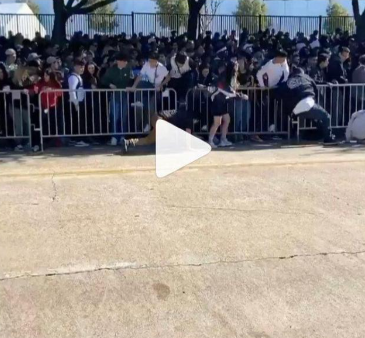 9人死亡17人重伤,这场堪比人间炼狱的音乐节里的男主角到底什么来头? | 第2张 | 嘻哈中国 9人死亡17人重伤,这场堪比人间炼狱的音乐节里的男主角到底什么来头? | 第2张