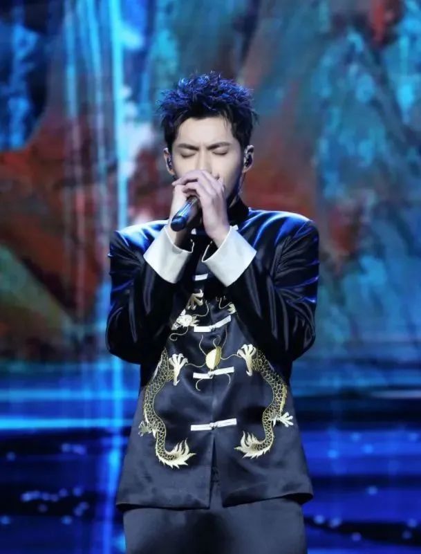 说唱圈通缉令？吴亦凡被《70%》正式消音！