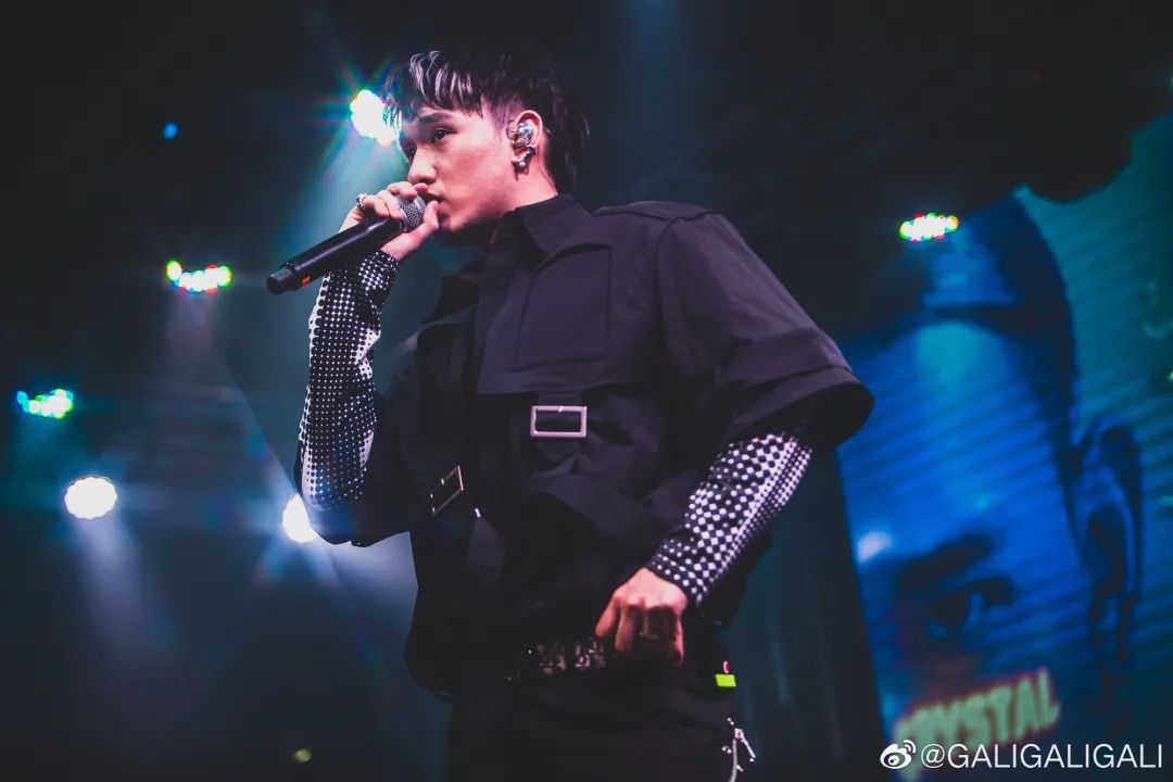 说唱圈通缉令？吴亦凡被《70%》正式消音！