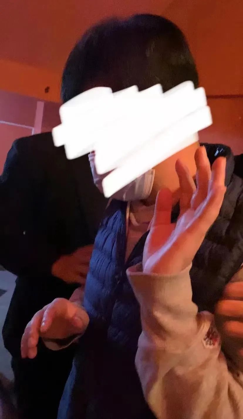 有女生看演出时遭遇猥亵,变态男是惯犯却因证据不足无法立案,现在寻找目击证人! | 第3张 | 嘻哈中国 有女生看演出时遭遇猥亵,变态男是惯犯却因证据不足无法立案,现在寻找目击证人! | 第3张