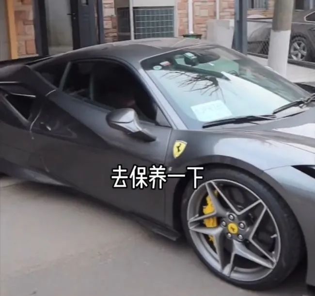 中国rapper到底都开哪些豪车,又是哪位rapper既做代驾又骑电动车? | 第27张 | 嘻哈中国 中国rapper到底都开哪些豪车,又是哪位rapper既做代驾又骑电动车? | 第27张