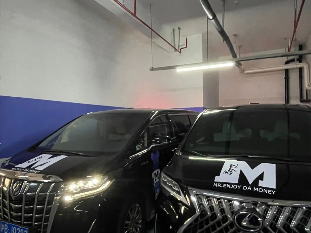 中国rapper到底都开哪些豪车,又是哪位rapper既做代驾又骑电动车? | 第9张 | 嘻哈中国 中国rapper到底都开哪些豪车,又是哪位rapper既做代驾又骑电动车? | 第9张