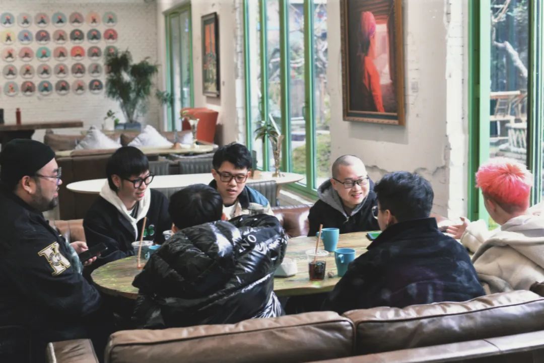 拿到腾讯投资的成都说唱厂牌,发了今年的cypher | 第5张 | 嘻哈中国 拿到腾讯投资的成都说唱厂牌,发了今年的cypher | 第5张