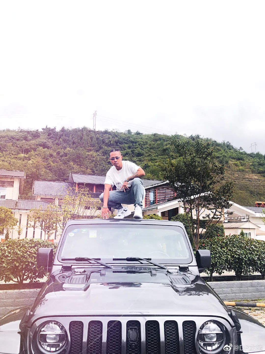 中国rapper到底都开哪些豪车,又是哪位rapper既做代驾又骑电动车? | 第20张 | 嘻哈中国 中国rapper到底都开哪些豪车,又是哪位rapper既做代驾又骑电动车? | 第20张