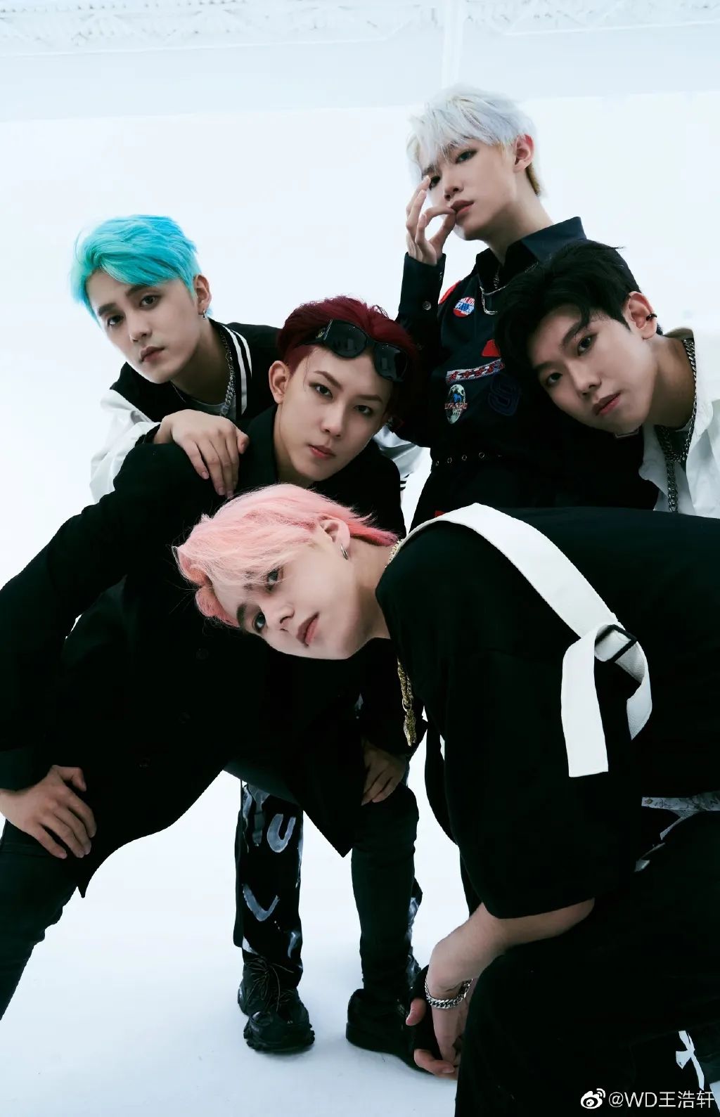 大傻盛宇说暴扣不配参加《中国说唱巅峰对决》,暴扣:台上碰见你能赢我吗? | 第6张 | 嘻哈中国 大傻盛宇说暴扣不配参加《中国说唱巅峰对决》,暴扣:台上碰见你能赢我吗? | 第6张