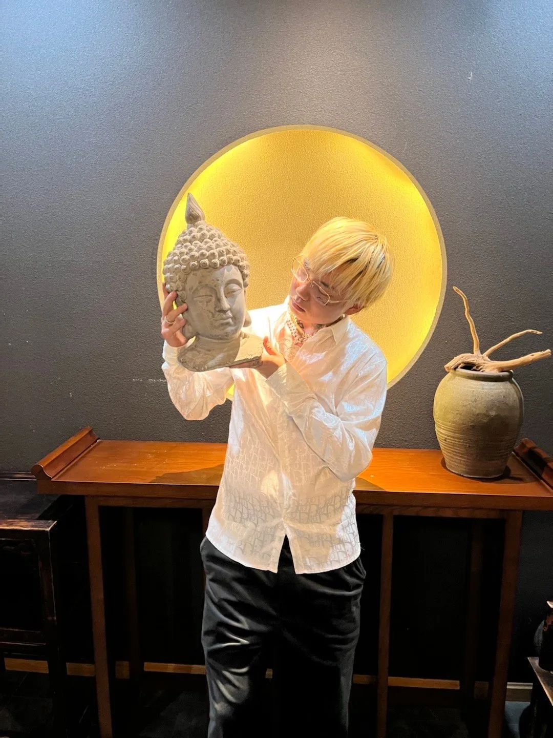 狂撒10W现金？电击小子Kenrobb现场疯狂撒钱！！ | 第7张