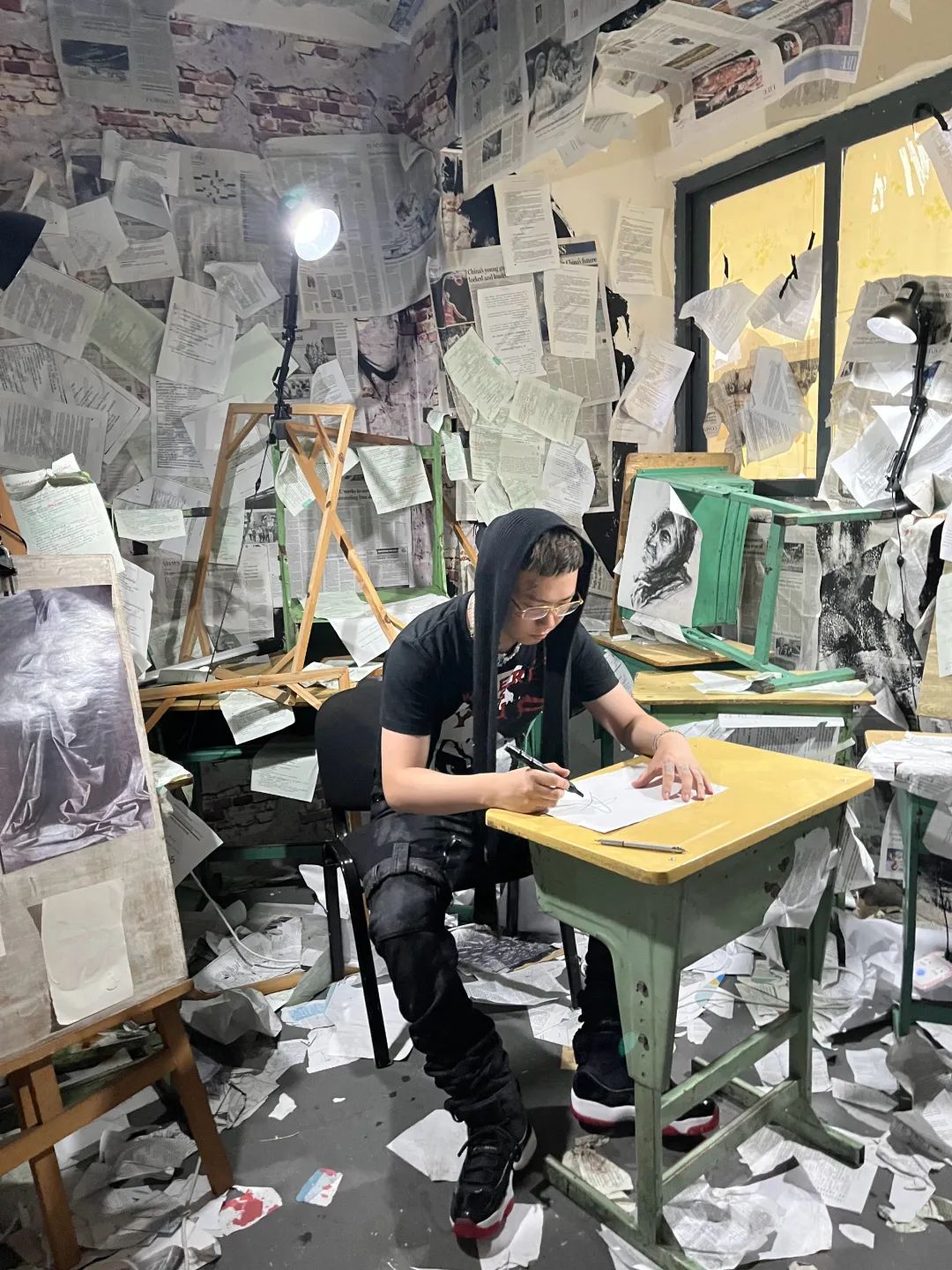 狂撒10W现金？电击小子Kenrobb现场疯狂撒钱！！ | 第4张