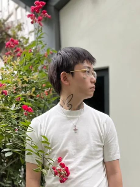 狂撒10W现金？电击小子Kenrobb现场疯狂撒钱！！ | 第6张