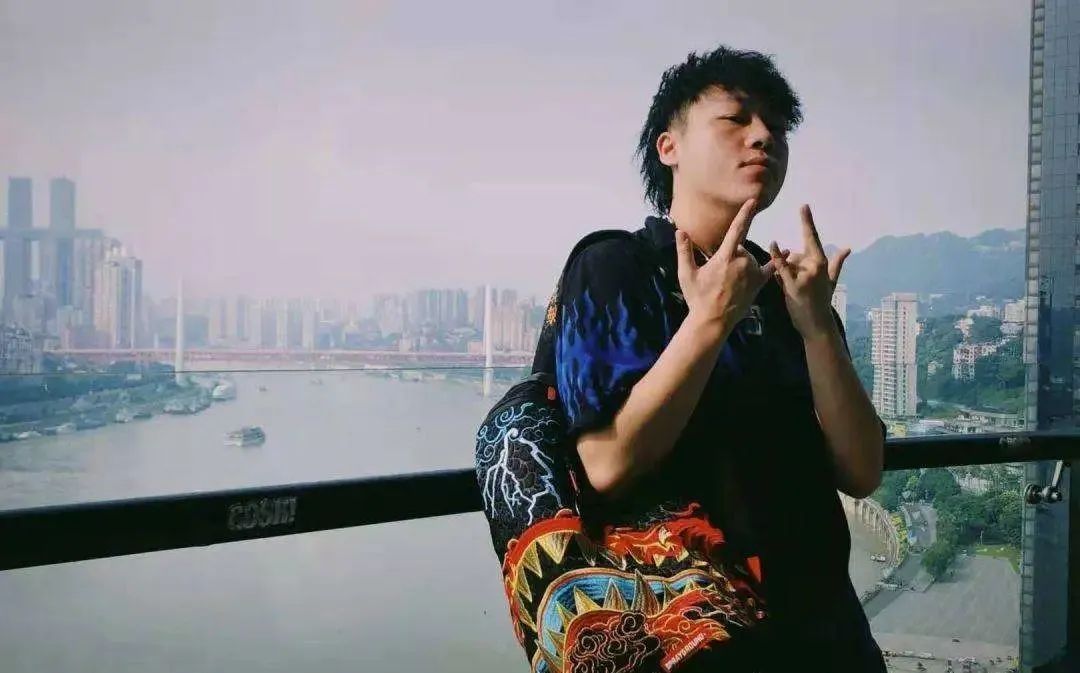 老舅玩梗GAI被骂“绿茶”?早安赢雾都中文说唱倒退五年?? | 第16张 | 嘻哈中国 老舅玩梗GAI被骂“绿茶”?早安赢雾都中文说唱倒退五年?? | 第16张