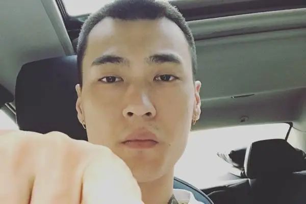 差点惨遭TY毒打?法老直播爆出惊天秘闻! | 第15张 | 嘻哈中国 差点惨遭TY毒打?法老直播爆出惊天秘闻! | 第15张