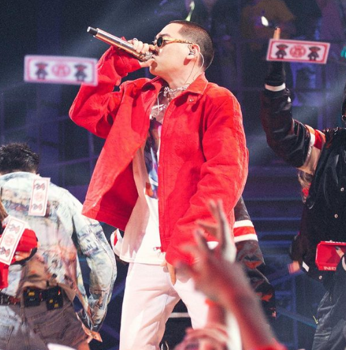 红花归来?弹壳首次在综艺重唱《黑怕不怕黑》! | 第10张 | 嘻哈中国 红花归来?弹壳首次在综艺重唱《黑怕不怕黑》! | 第10张