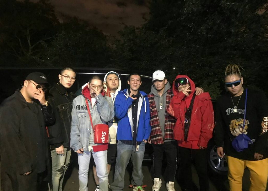 红花归来?弹壳首次在综艺重唱《黑怕不怕黑》! | 第11张 | 嘻哈中国 红花归来?弹壳首次在综艺重唱《黑怕不怕黑》! | 第11张