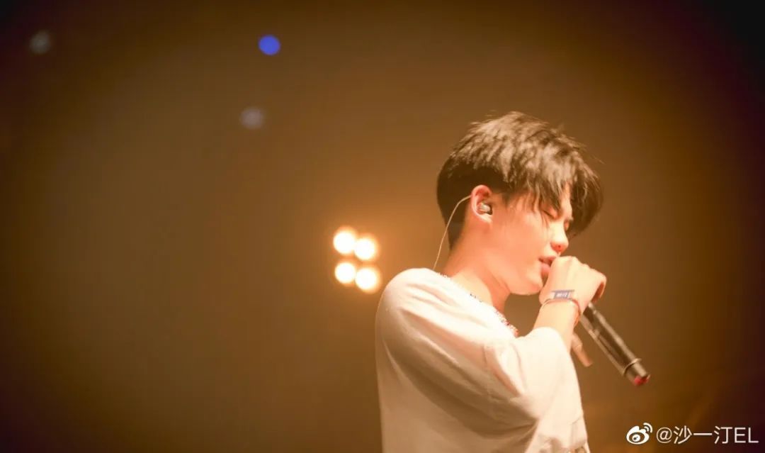 专访沙一汀EL丨为什么说敏感的人都该去听沙一汀的现场 | 第24张 | 嘻哈中国 专访沙一汀EL丨为什么说敏感的人都该去听沙一汀的现场 | 第24张