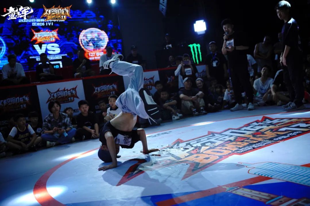 Bboy李后桦:刚跳街舞每天哭鼻子,现在12岁独自外出参赛夺冠 | 第7张 | 嘻哈中国 Bboy李后桦:刚跳街舞每天哭鼻子,现在12岁独自外出参赛夺冠 | 第7张