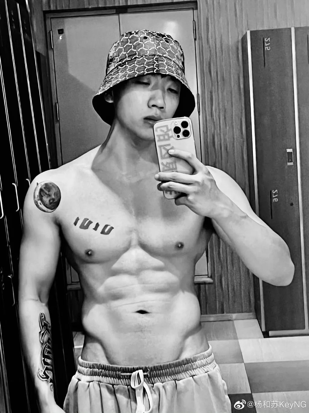 《中国说唱巅峰对决》的各大奖项将花落谁家? | 第11张 | 嘻哈中国 《中国说唱巅峰对决》的各大奖项将花落谁家? | 第11张