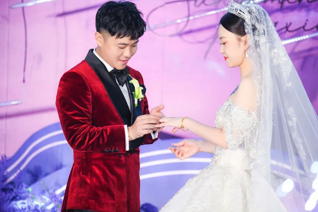 KnowKnow、Feezy、连麻扎堆结婚，说唱圈迎来结婚潮？ | 第7张