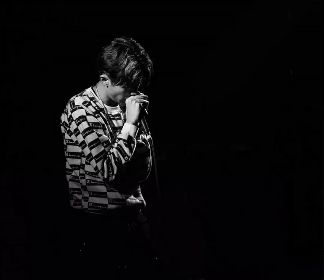 艾热和王以太巡演票价799?姜云升粉丝这次选择碰瓷艾福杰尼!! | 第14张 | 嘻哈中国 艾热和王以太巡演票价799?姜云升粉丝这次选择碰瓷艾福杰尼!! | 第14张