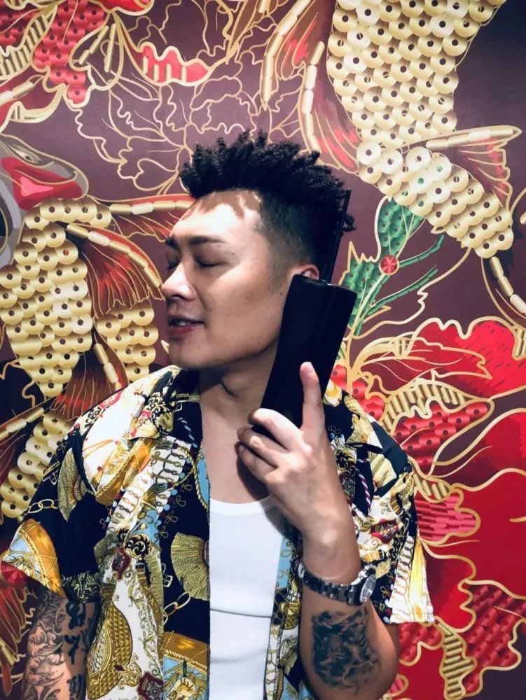 艾热和老舅现身春晚彩排!春晚对于Rapper有什么意义?? | 第3张 | 嘻哈中国 艾热和老舅现身春晚彩排!春晚对于Rapper有什么意义?? | 第3张