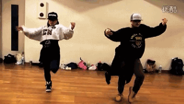 跳舞没感觉,动作学的再标准也没用