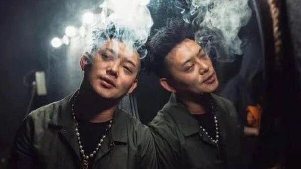 推荐《野狼Disco》，说这首歌好，就是坏逼？