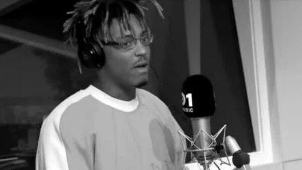 全美死亡限制级警告！！你觉得这样的说唱歌词该被***和谐吗？？