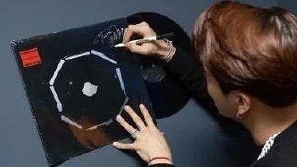 王嘉尔携Rich Brian打破饭圈和说唱圈的Beef