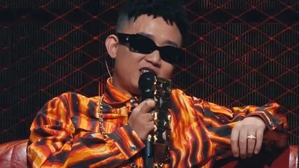 GAI:你为什么删我微信?贰万:哥,是你删的我