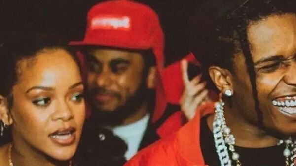 他被称为女性内衣收割机,沉迷于与欧美乐坛天后的恋情中,还整老活敷衍听众?