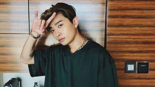 满舒克 他并没有包容听众，他包容的是他自己