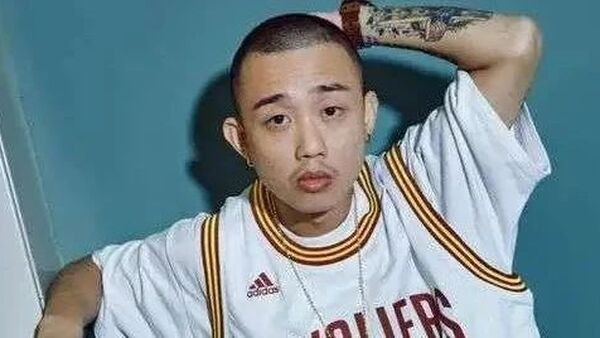 GAI早期人设崩塌了，你不知道，你只关心你自己