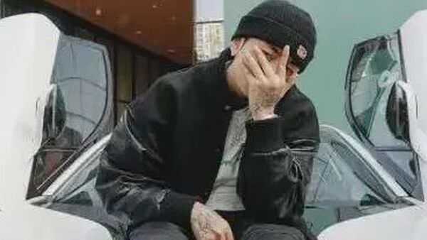 中国rapper到底都开哪些豪车，又是哪位rapper既做代驾又骑电动车？