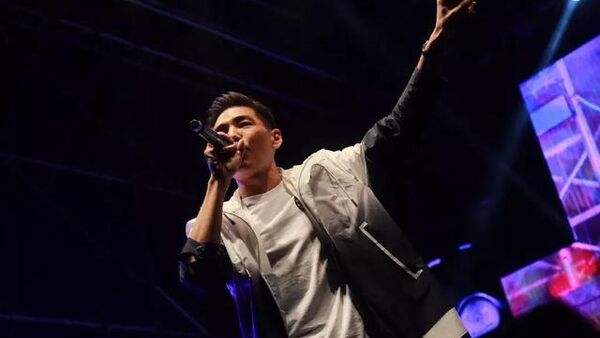 孔令奇 两次斩获金曲奖 推广嘻哈16年 值得一个respect