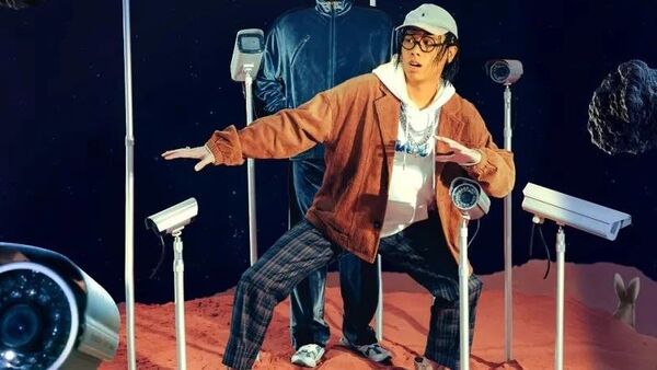 法老新专辑：一本不切实际的《科幻小说》