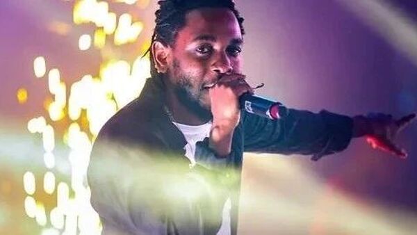 他是众多中国rapper的偶像,派克特向其致敬,黄旭有嘻哈的“封神”表演就remix了他的经典