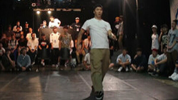 Hoan – UK B-Boy Champs 2014 Korea Popping 裁判表演
