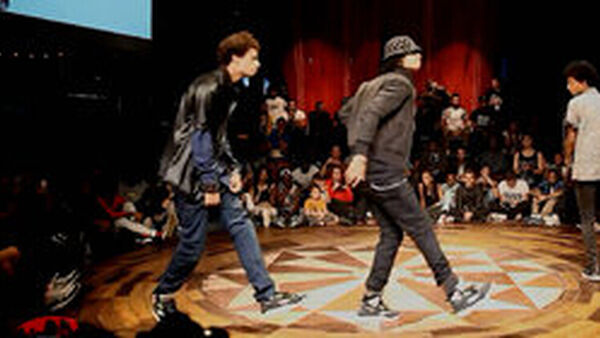 Les Twins vs Stephane and Lil Crabe