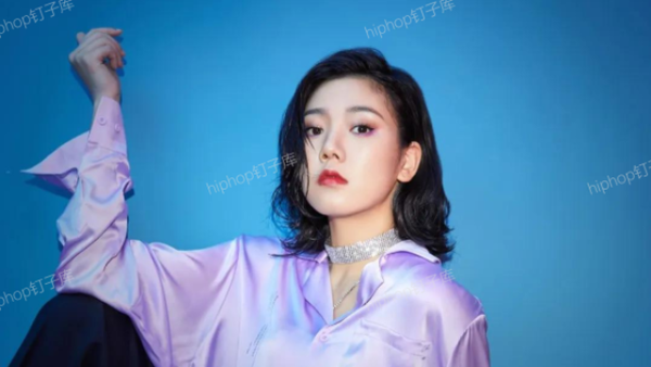 17岁就获得地下battle冠军的女rapper，如今在创造营大放光彩
