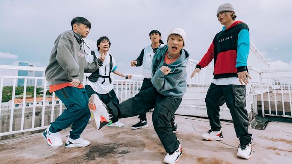 Jordan Zoom '92：以热爱之名，迈动个性舞步