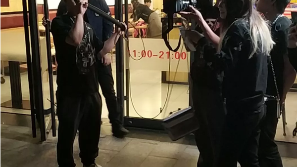 新说唱决赛录制现场，面对着无数吴亦凡的疯狂粉丝，你相信中文说唱的春天来了吗？