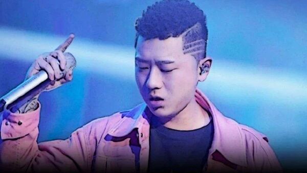 两期就淘汰,王以太和热狗到底差在哪里?